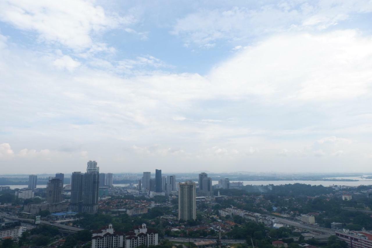 The Pinnacle Tower Johor Bahru Exterior foto